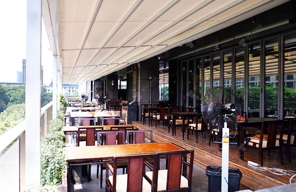 遮阳篷商业案例：新天地T8餐厅