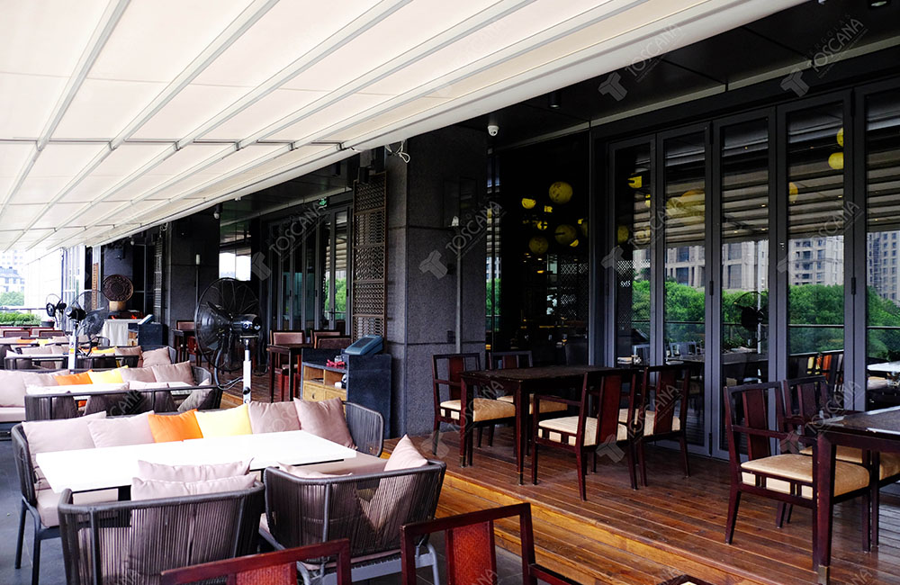 遮阳篷商业案例：新天地T8餐厅